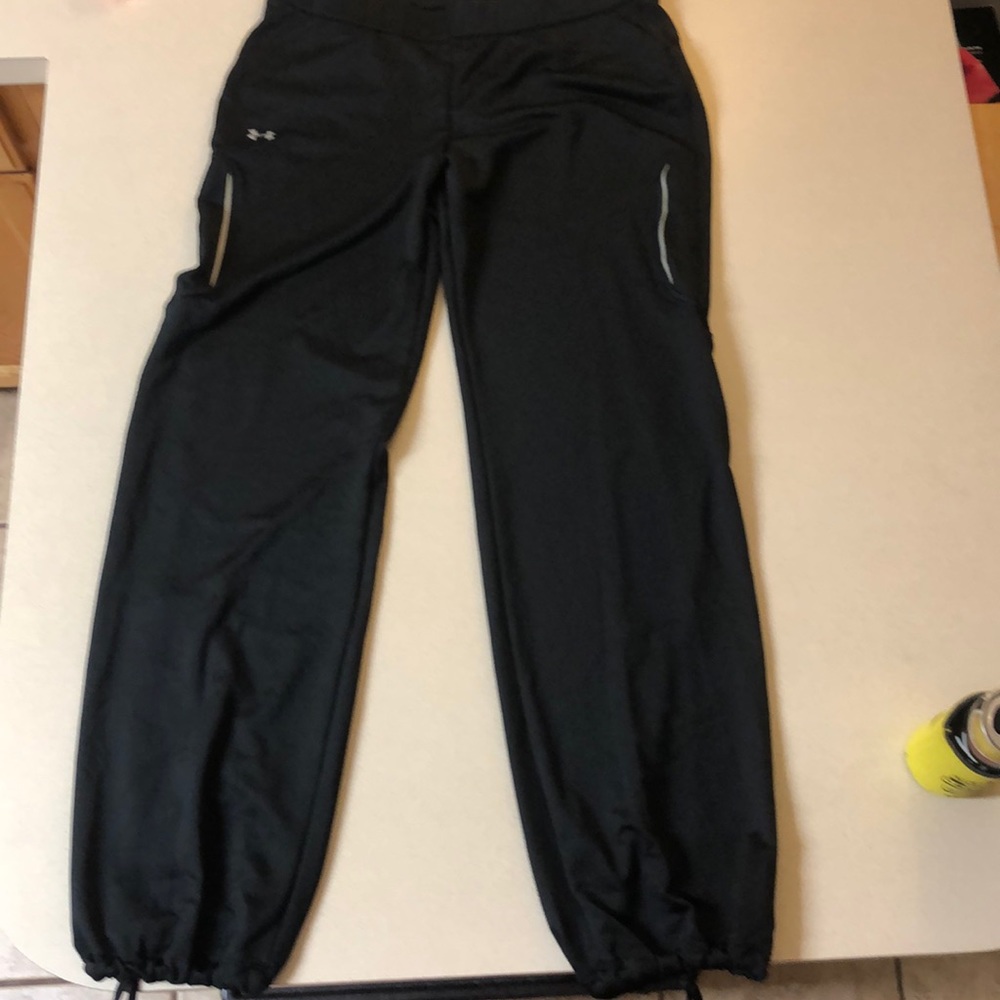 Women’s large under armour work our pants